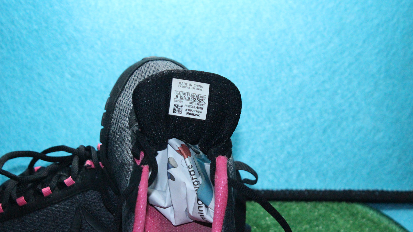 Reebok Original Trainer | Size 38.5 | Preloved