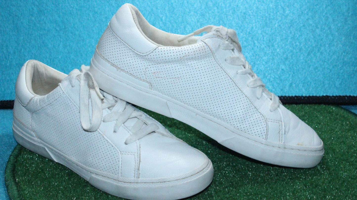 Target a new day Original Trainer | Size 41.0 | Preloved